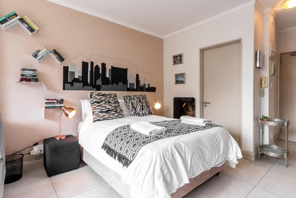 Four Seasons 818- Spacious Cbd Studio - Onsite Parking, Gym & Rooftop Pool Apartment Cape Town Luaran gambar